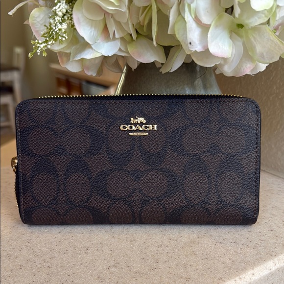 Coach Long Zip Around Wallet In Signature Canvas Brown/ Black - Picture 8 of 10